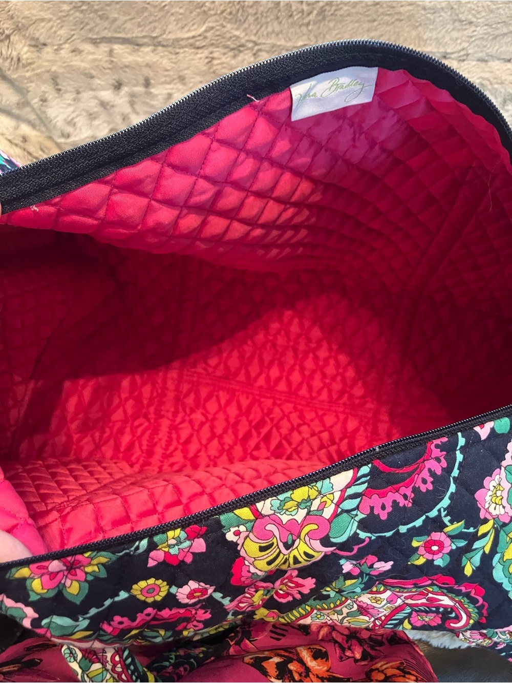 Vera Bradley large zip duffel and large cosmetic bag zip , Paisley design . - Picture 4 of 8